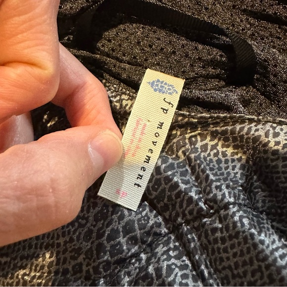 NWOT Free People Movement Diamond Back Reflective Crop Jacket - Picture 10 of 14